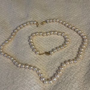 Vintage bundle pearls Necklace  and bracelet with 14k gold